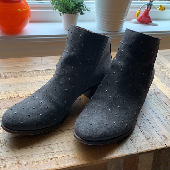 Grey Lucky Brand studded booties - Picture 10 of 10